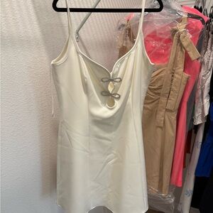 Mini white dress never worn